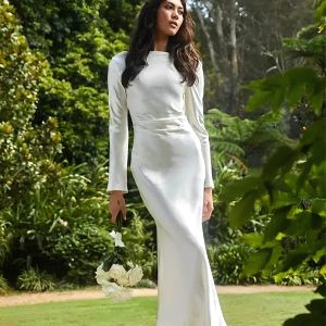 robe blanche satin fourreau