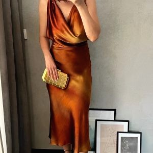 robe bronze satin 5