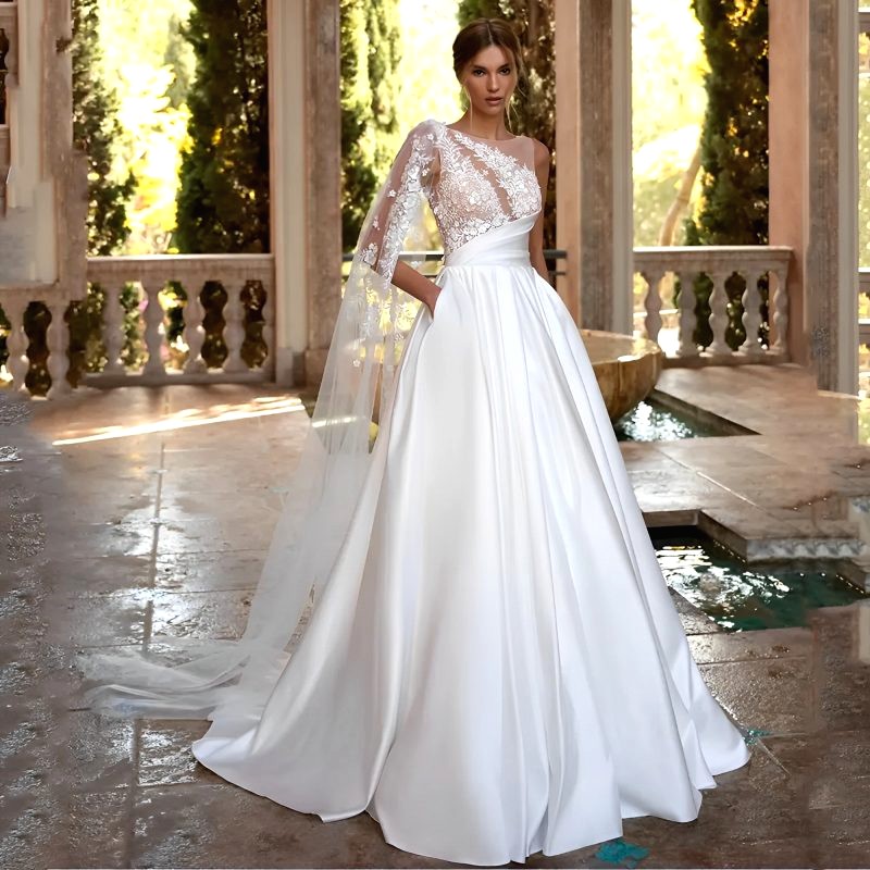 robe en satin de soie blanche