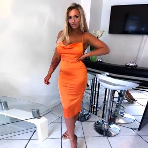 robe satin orange 2